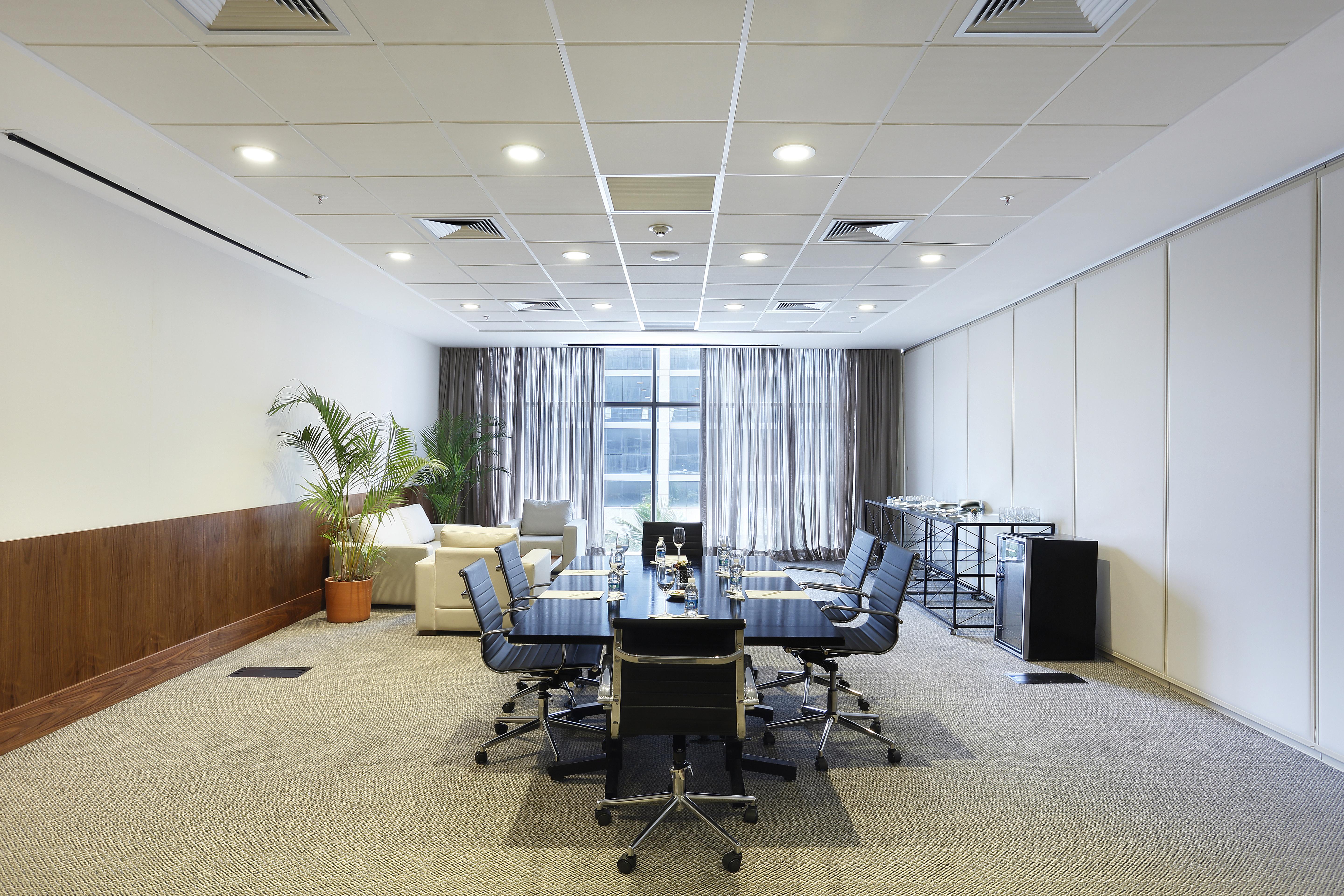 Windsor Marapendi Hotel Rio de Janeiro Bagian luar foto A meeting room at the headquarters of the International Centre for Integrated Assessment and Sustainable Development (ICTA) in Bonn, Germany.